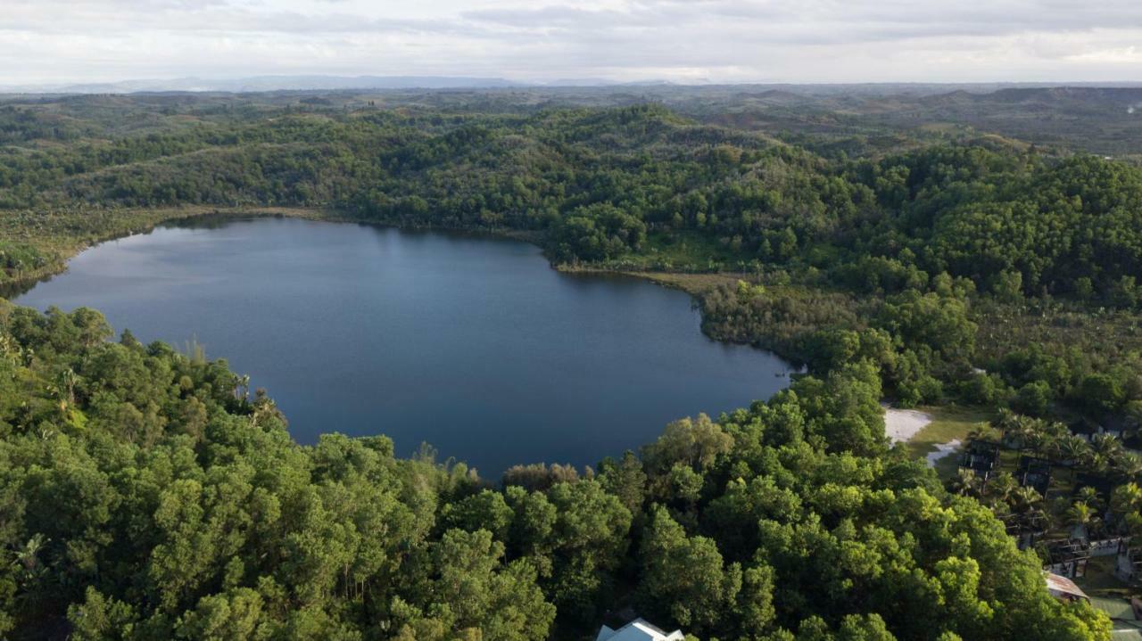 Les Acacias Bungalows Manambolo Esterno foto